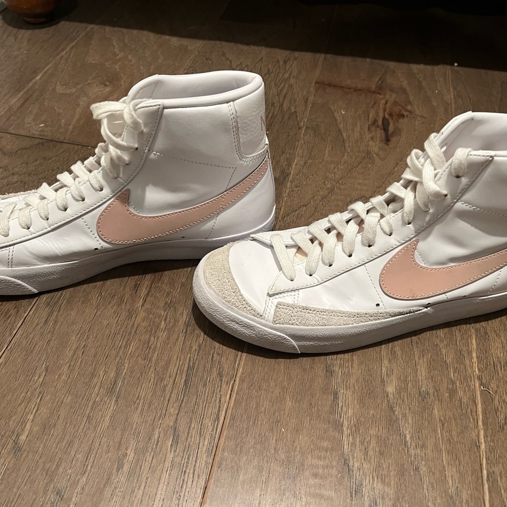 Nike blazers white with pink size 8.5
